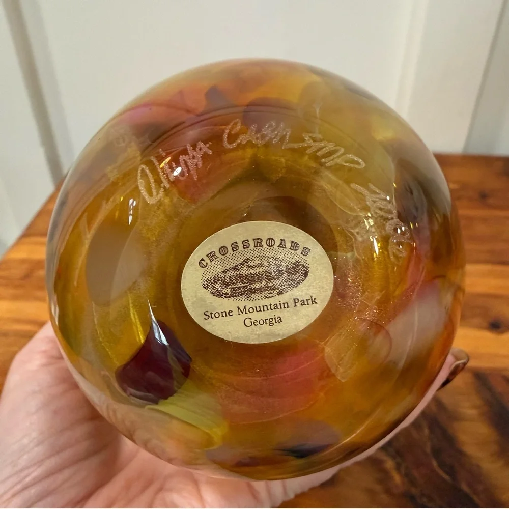 Crossroads Stone Mountain Park Georgia Amber Toned 2006 Signed Vase